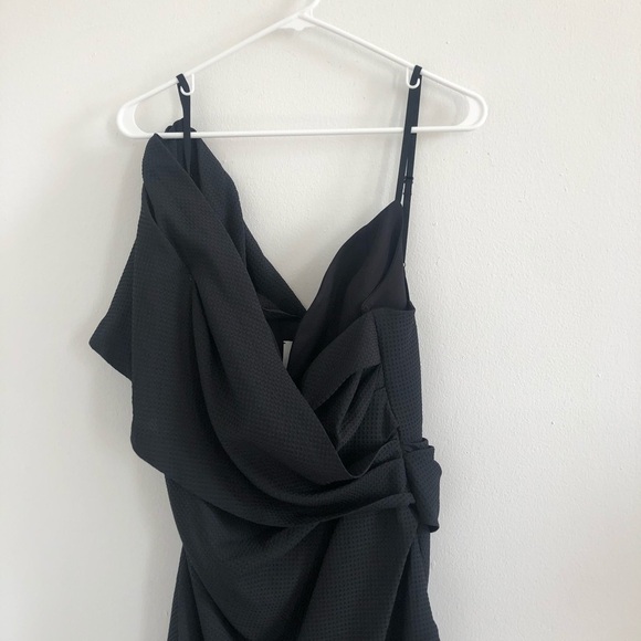$295 Acler Dartford Drape Dress in Black - Picture 6 of 10